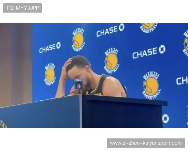 勇士外线火力全开，库里再中关键三分，勇士对阵开拓者,库里43分